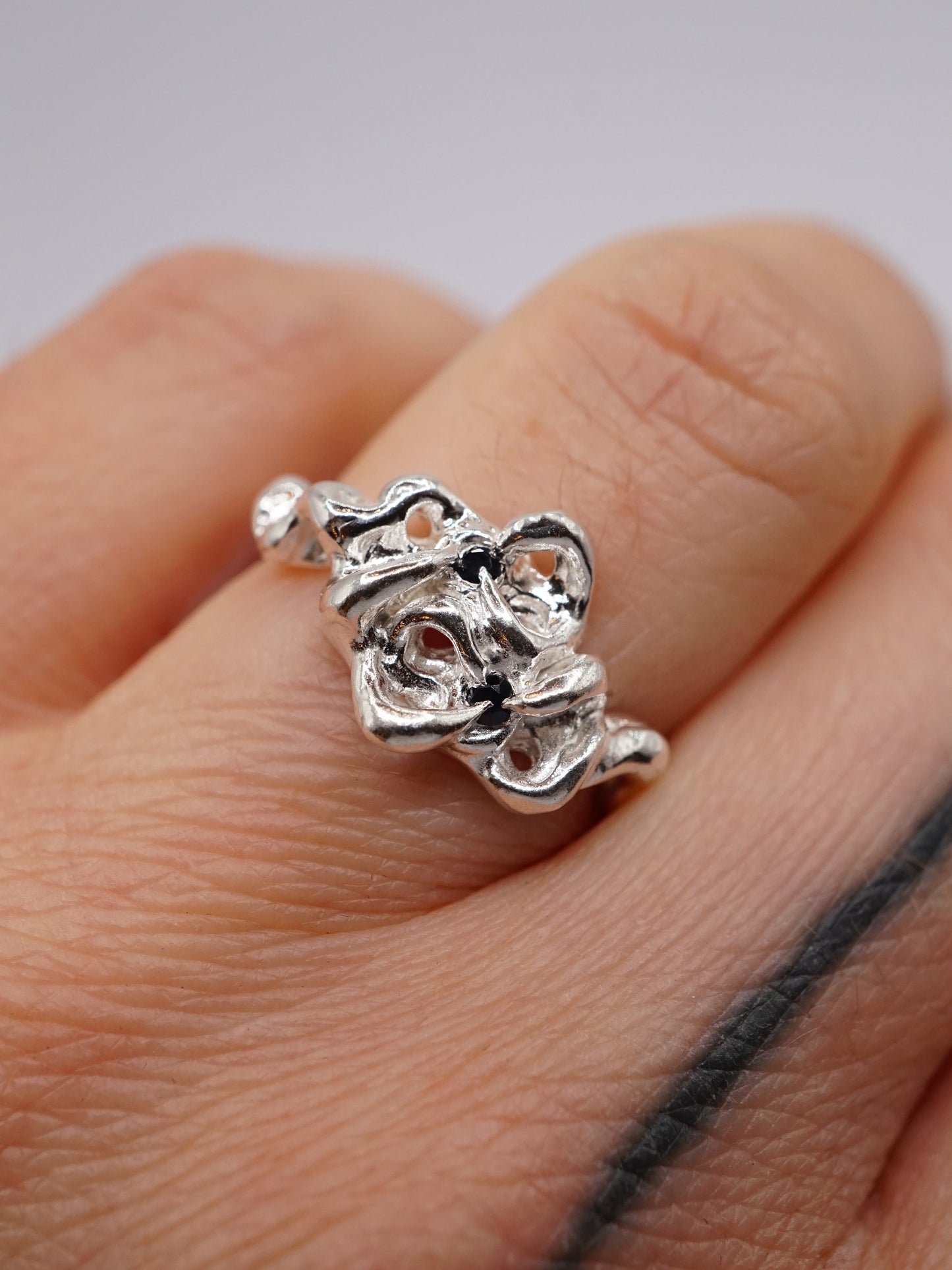 sterling silver MOVE double BOW ring with sapphires BB6