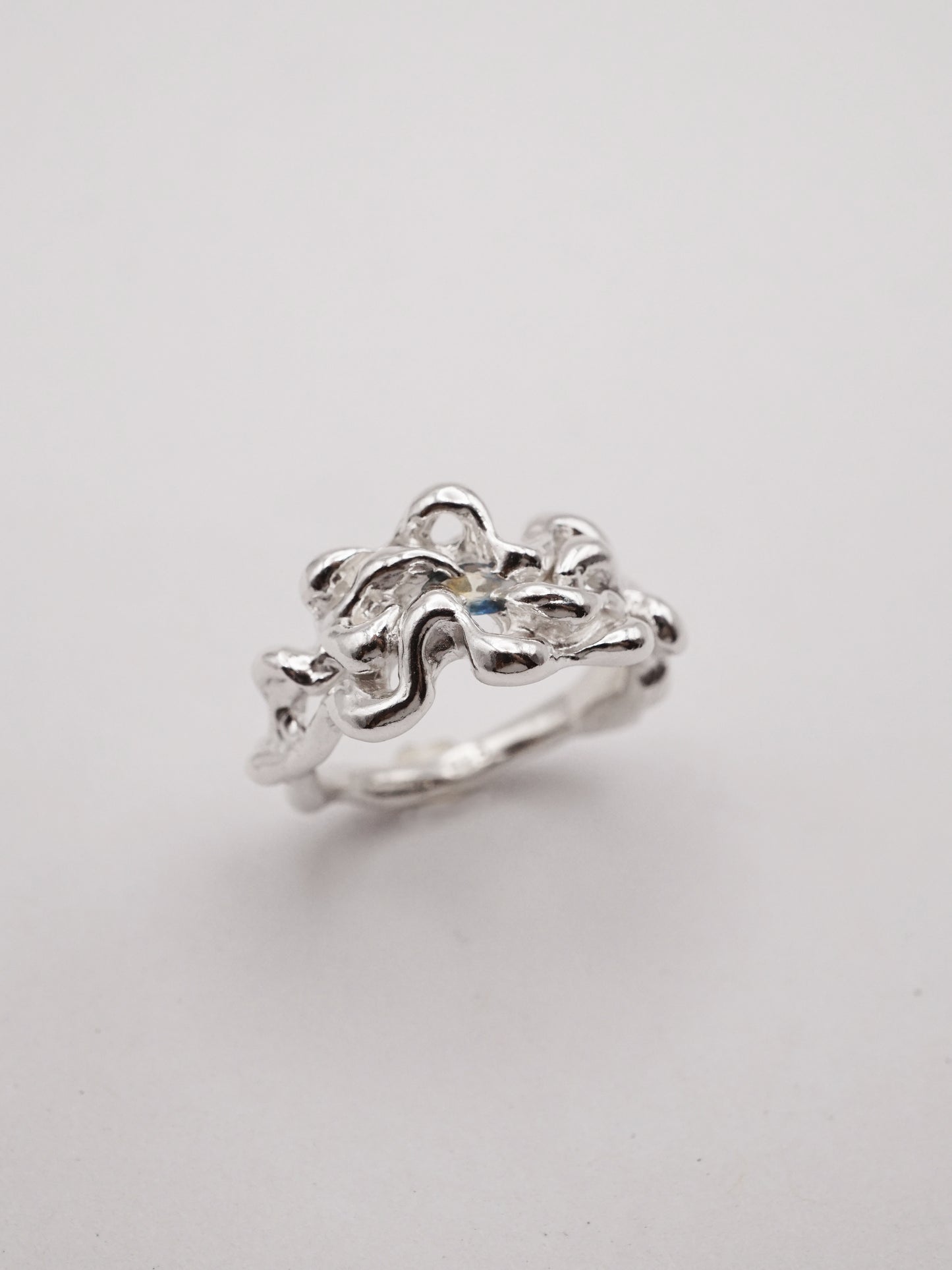 sterling silver OOAK KNIT ring with pale blue/yellow sapphire