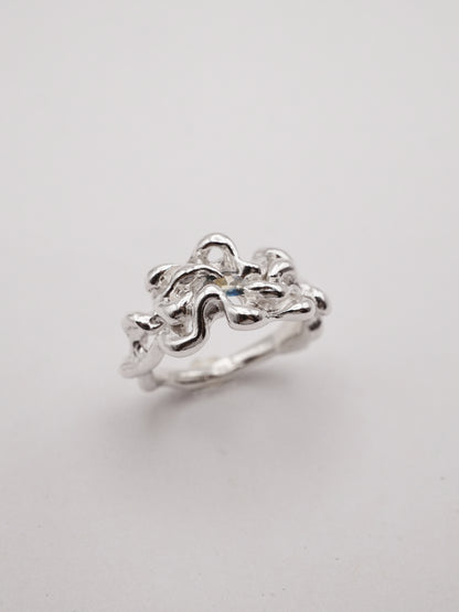 sterling silver OOAK KNIT ring with pale blue/yellow sapphire