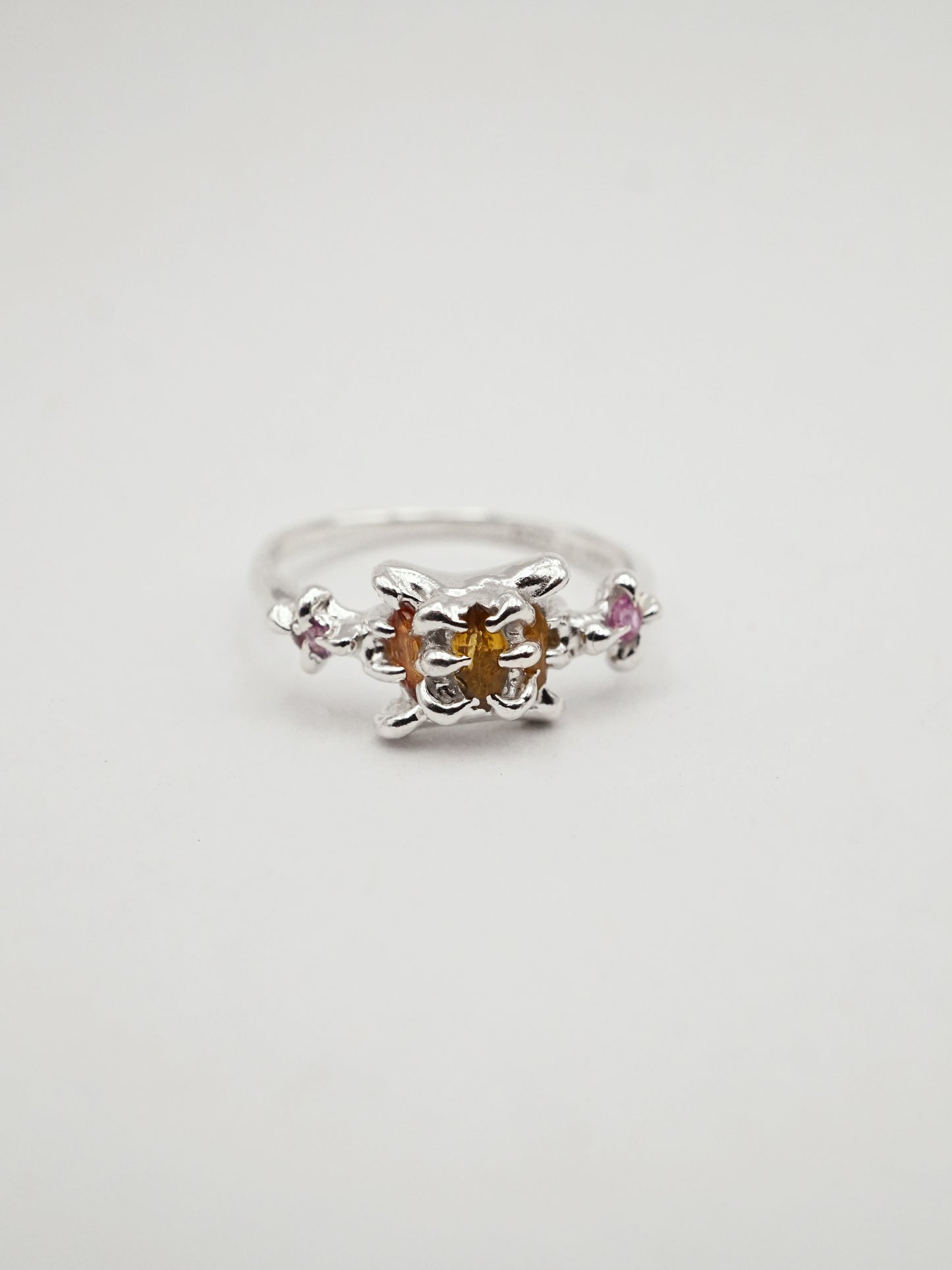 Bague VENUS en argent sterling avec saphirs jaunes - Pièce unique