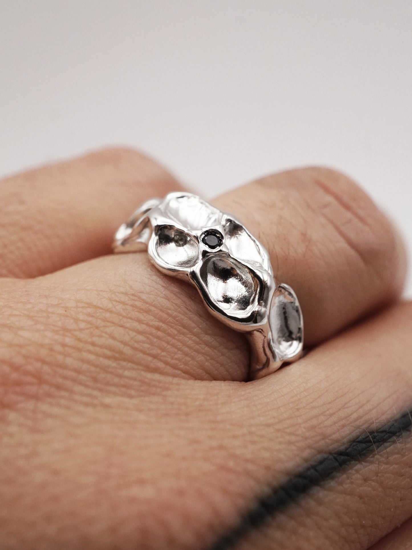 Bague ARCHEOLOGIE I en argent sterling avec saphir