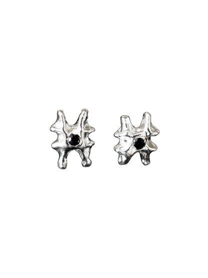 Boucle d'oreille ARCHEOLOGIE I en argent sterling avec saphir
