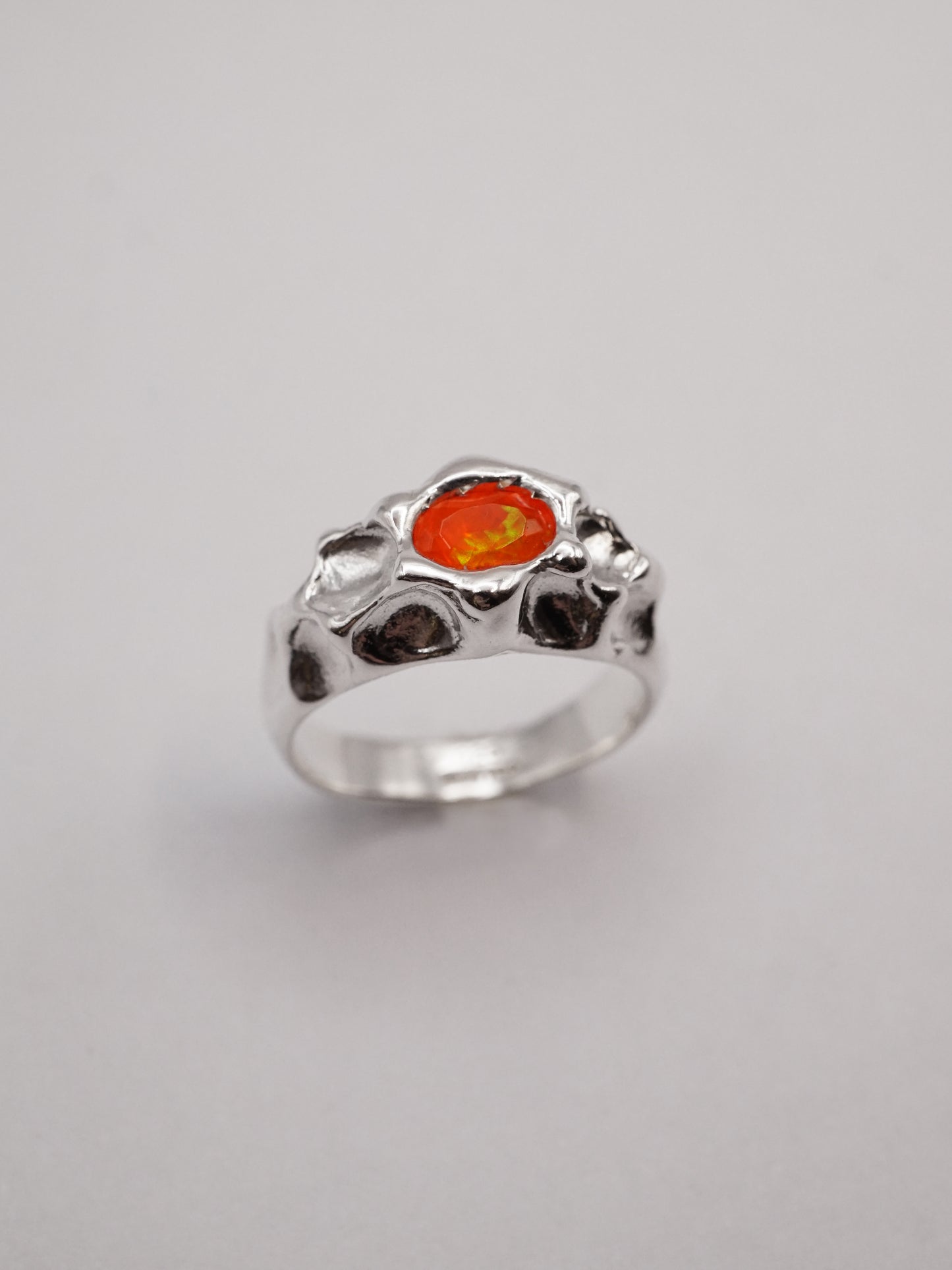 Bague unique en argent sterling avec opale de feu ovale
