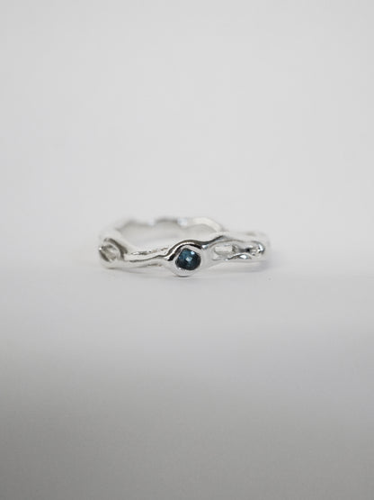 sterling silver OOAK ring with blue sapphire 001