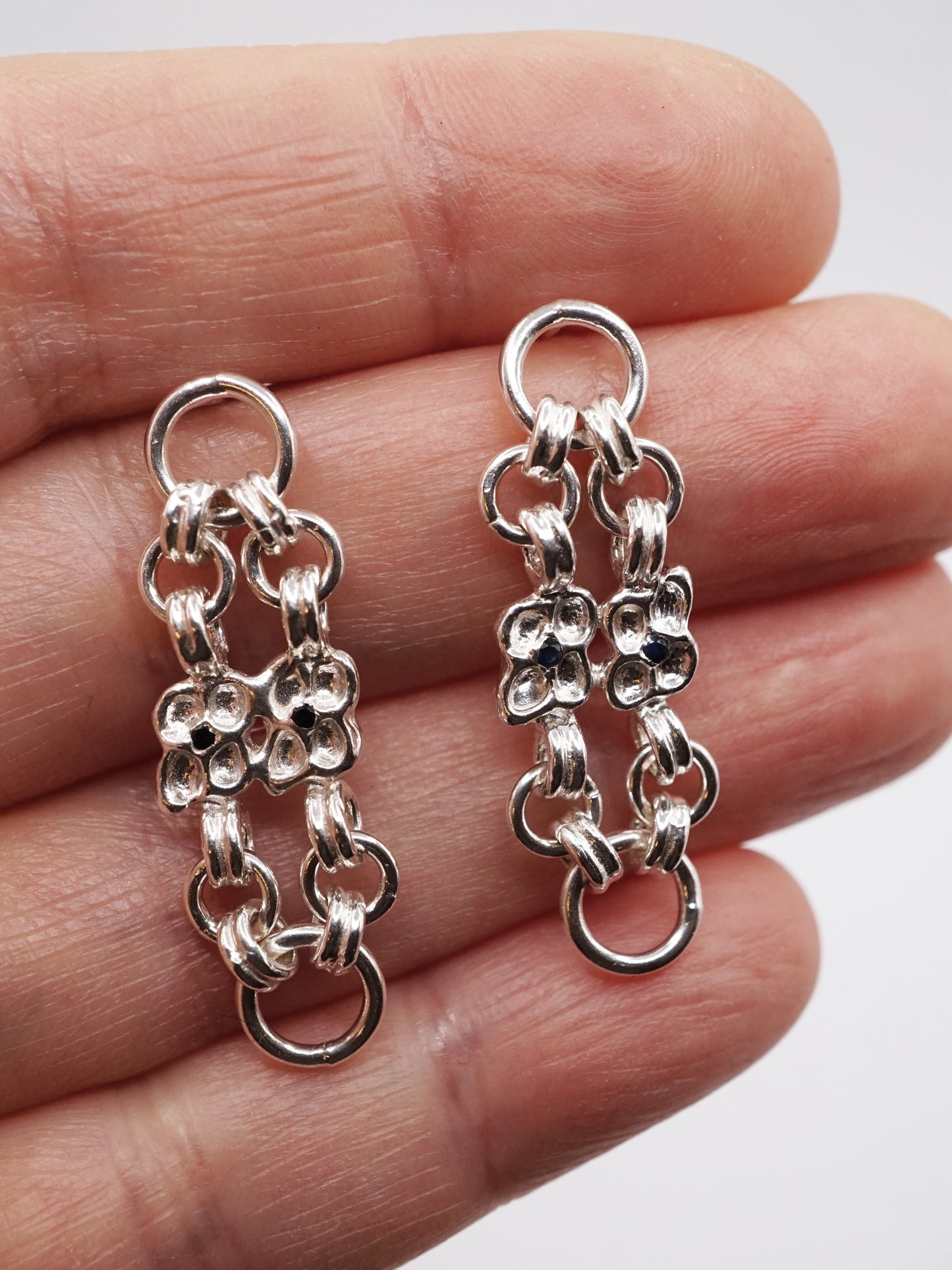 sterling silver ARMURE earrings with sapphires