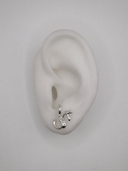 DG001 earring for two side by side piercings