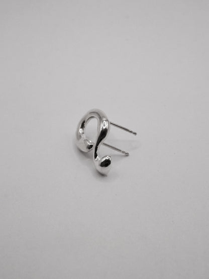 Boucle d'oreille ooak G1 pour deux piercings côte à côte