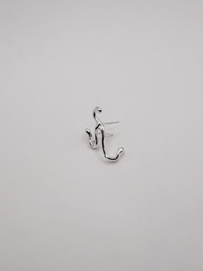 G007 earring for two side by side piercings