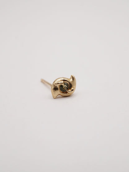stud avec saphir en argent ou en or 10ct