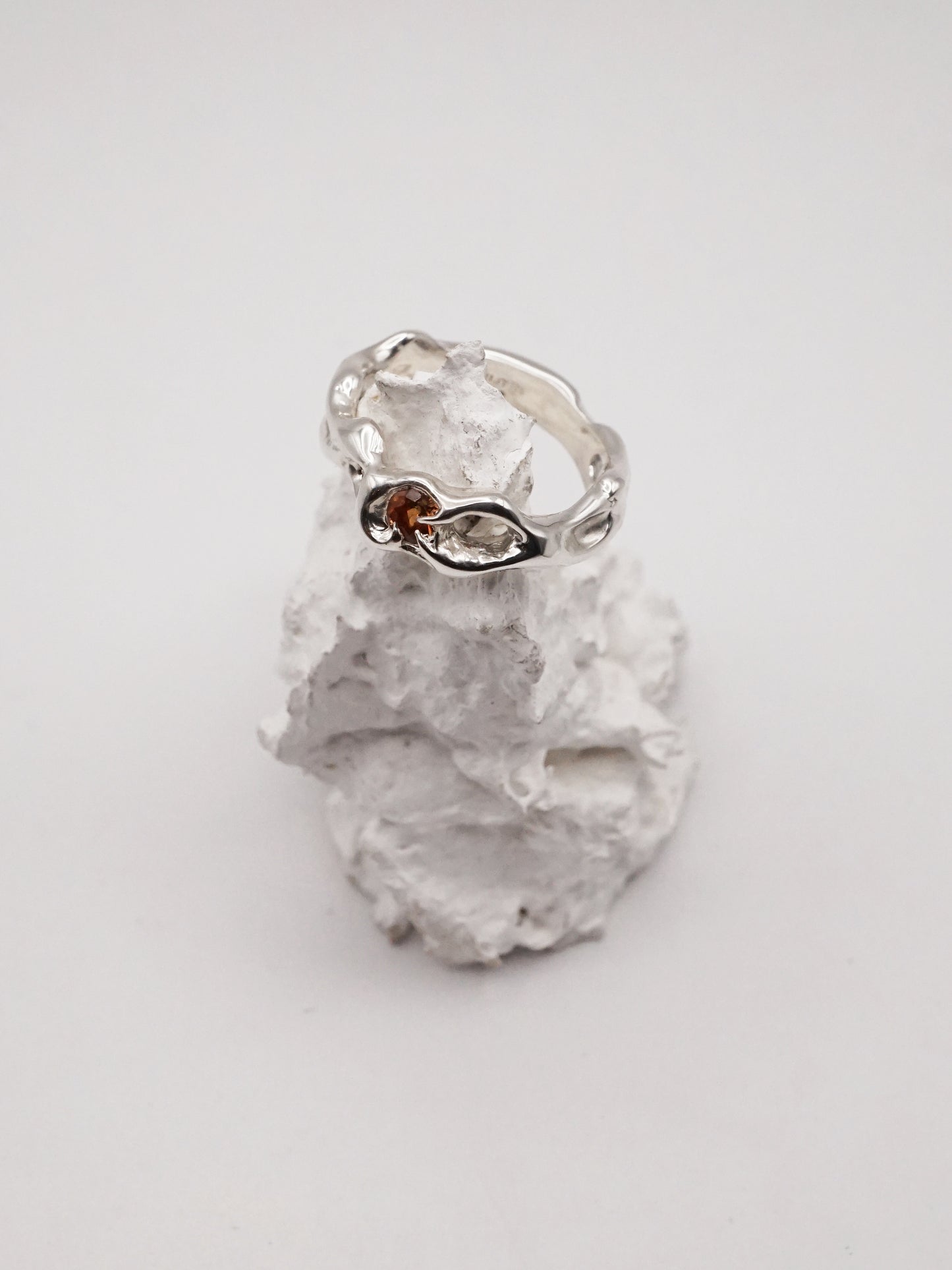 bague OOAK en argent sterling avec saphir rond orange