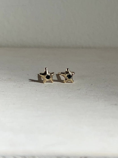 LUMIÈRE gold earrings with or without sapphire