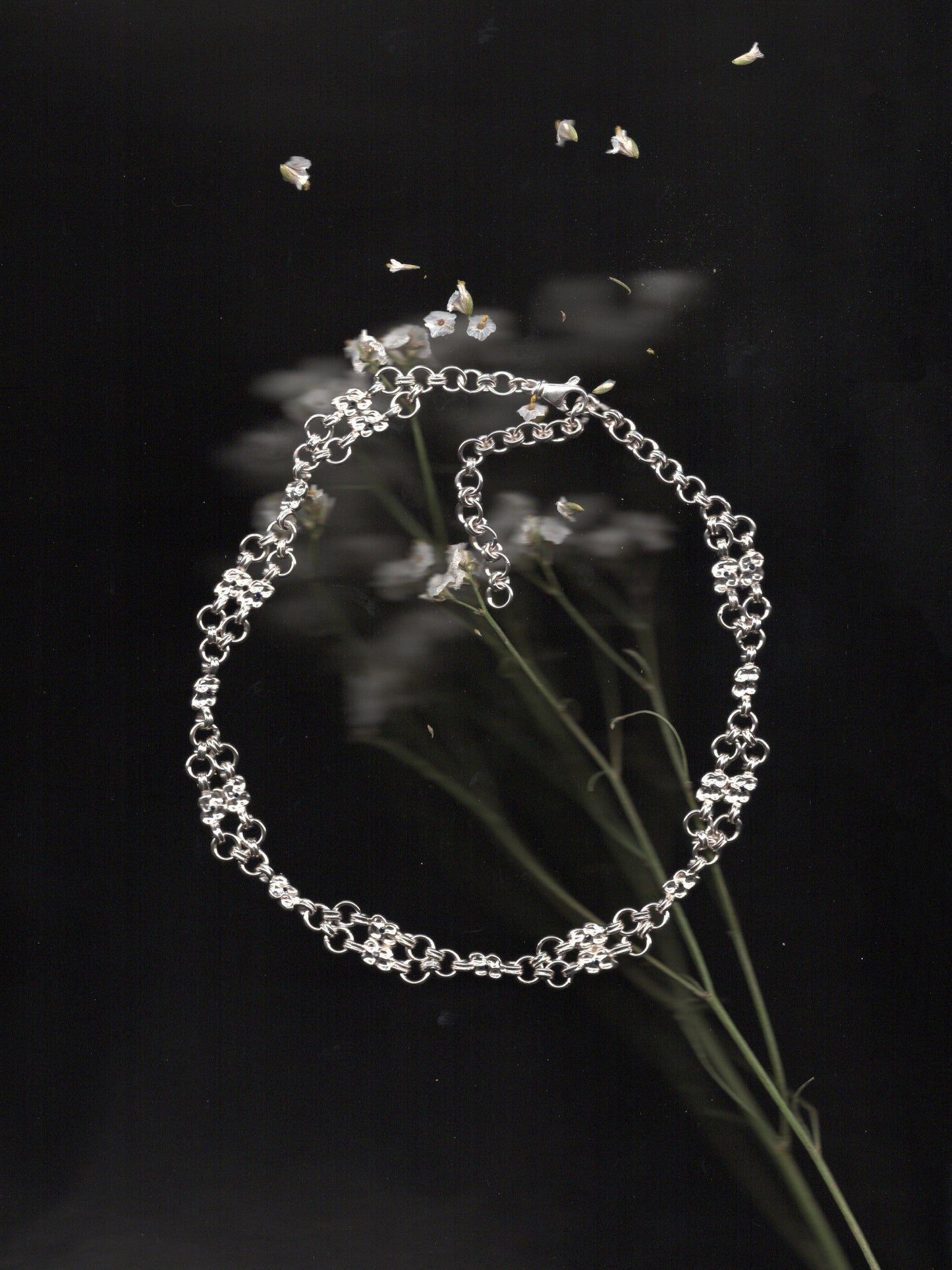 ARMURE sterling silver and dark blue sapphires choker necklace