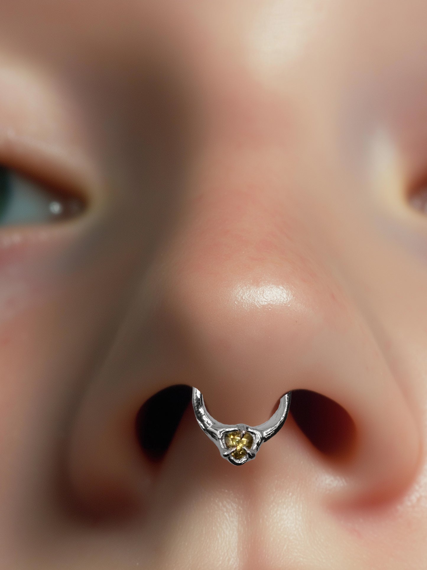 OOAK SEPTUM RING WITH YELLOW TRIANGLE SAPPHIRE