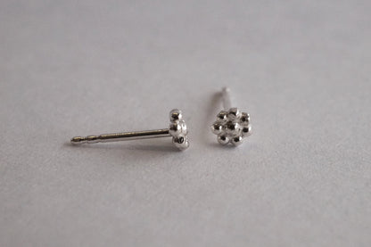 MINI FLOWERS STUD EARRINGS