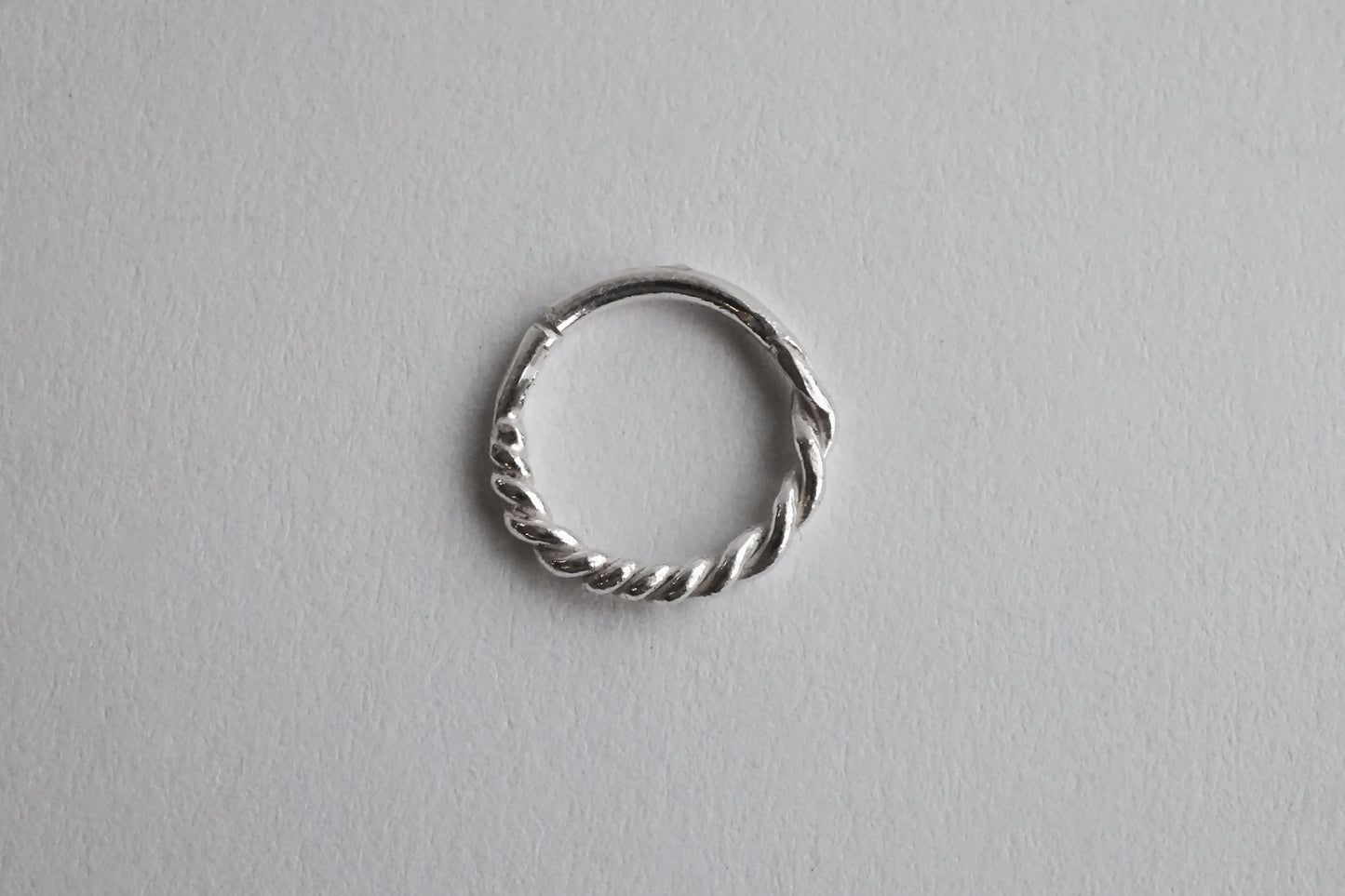 TWIST SEPTUM RING