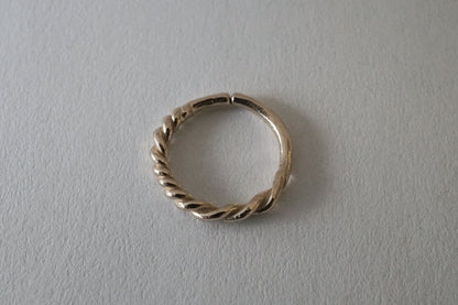 TWIST SEPTUM RING