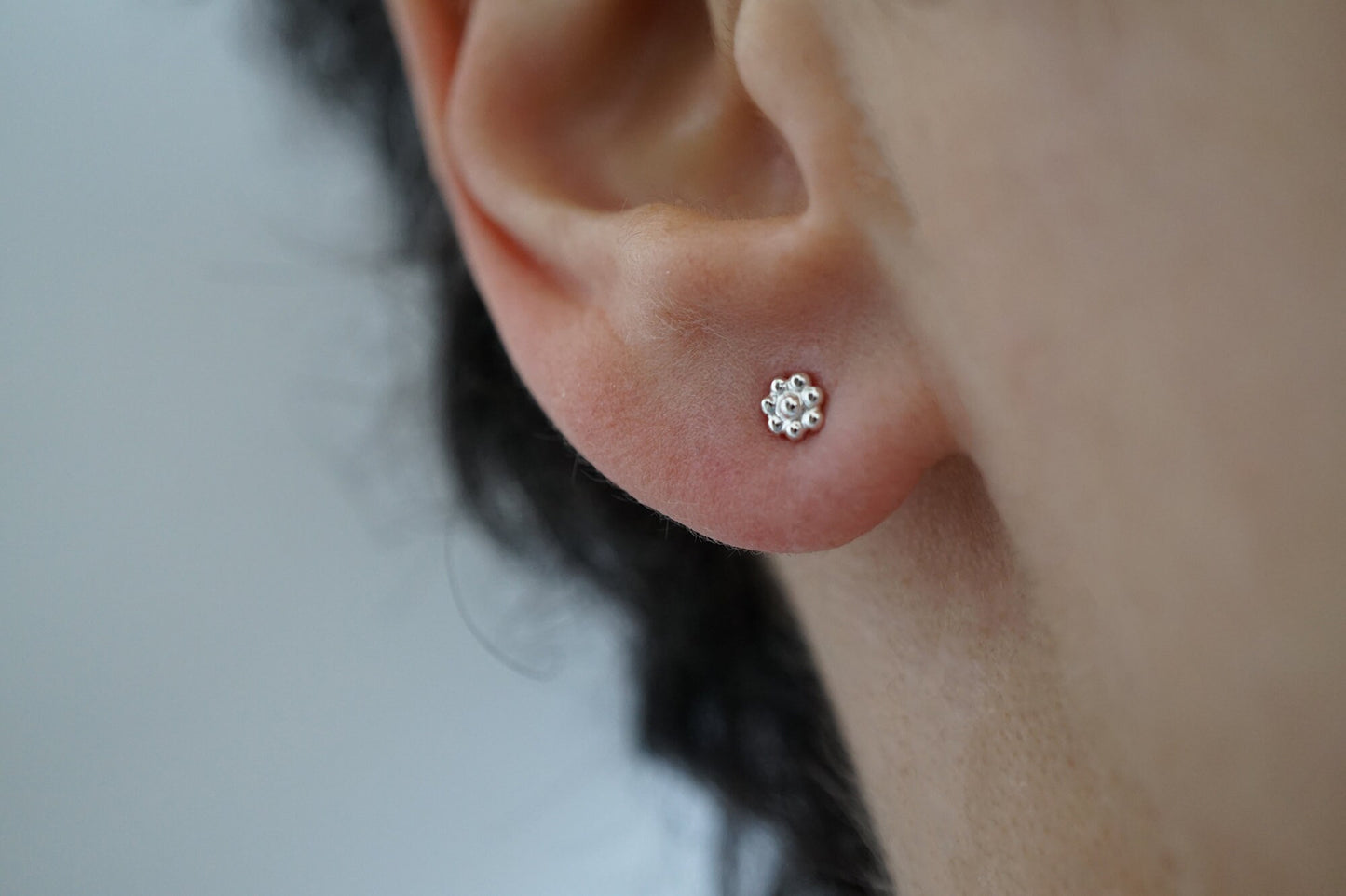 MINI FLOWERS STUD EARRINGS